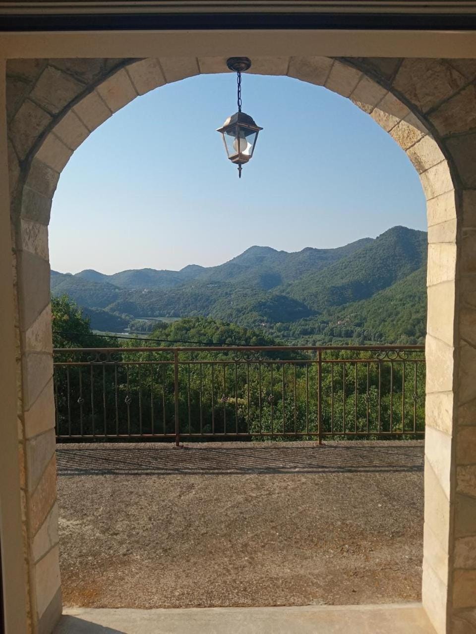 Nearby landmark, Day, Natural landscape, Mountain view