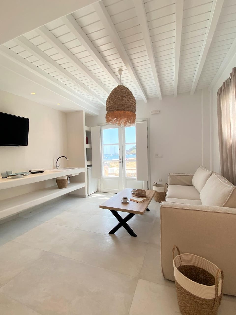 TV and multimedia, Living room, Seating area