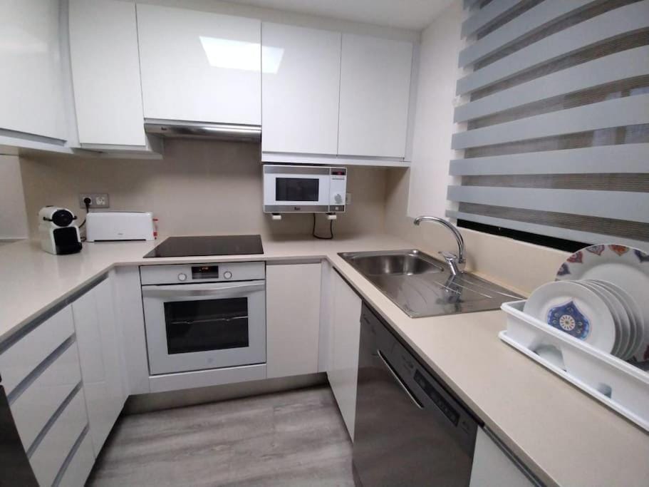 Coffee/tea facilities, Kitchen or kitchenette, dishwasher, minibar, pet friendly, stove, toaster