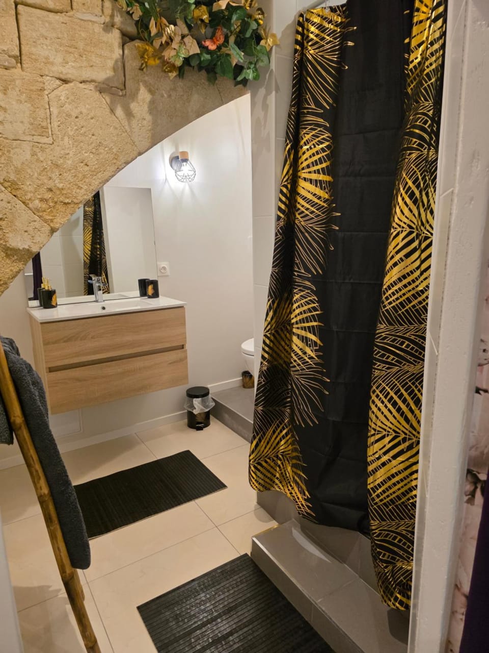 Chez Karine - Appartement Apartment in Provence-Alpes-Côte d'Azur