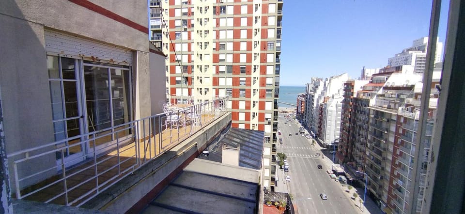 City view, Street view