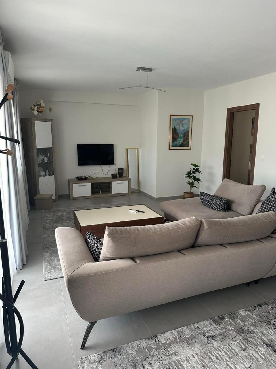 Communal lounge/ TV room, TV and multimedia, Living room, Seating area