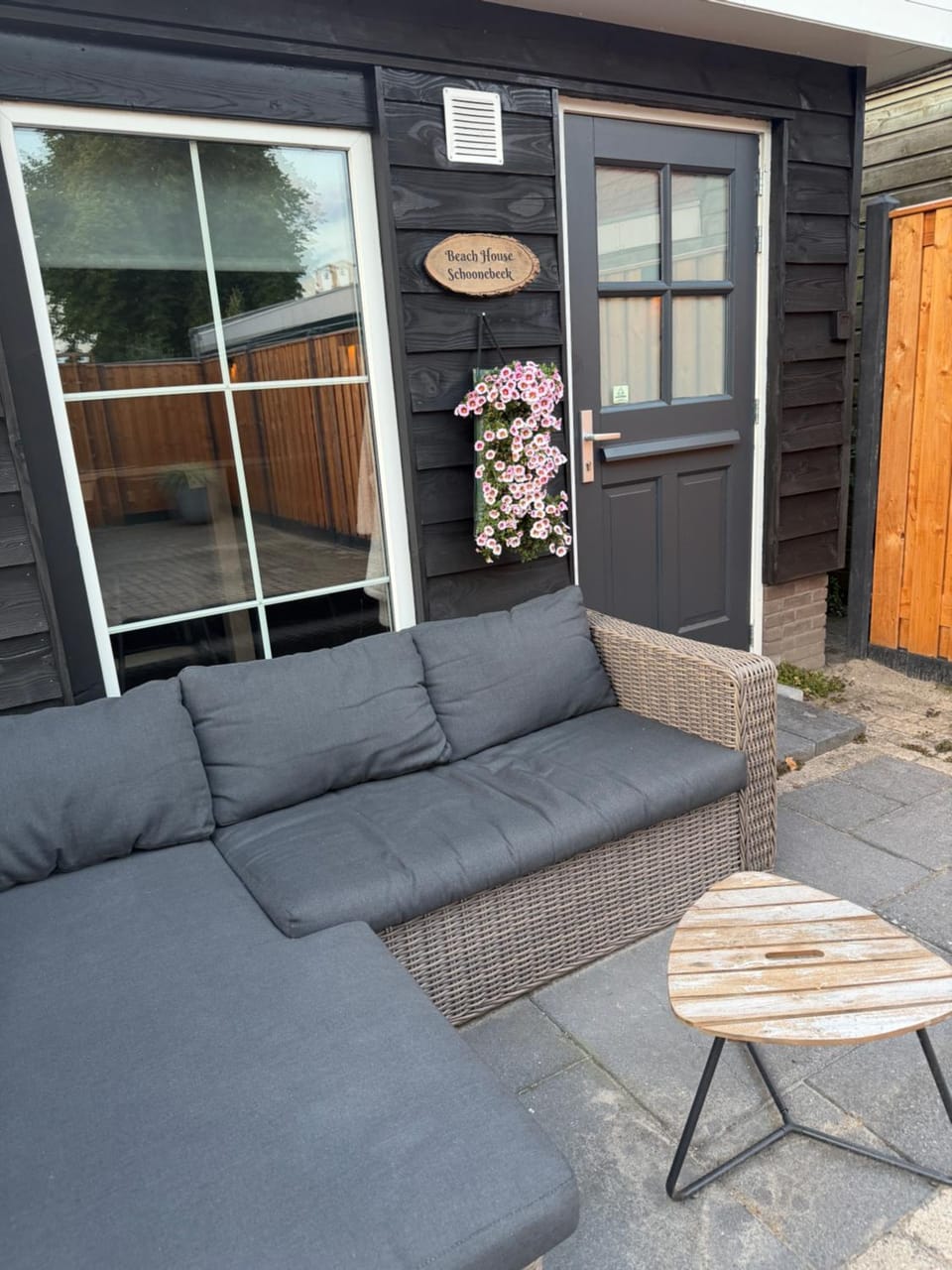 Beach House met badkamer, boxspring, airco & wellness Apartment in Drenthe (province)