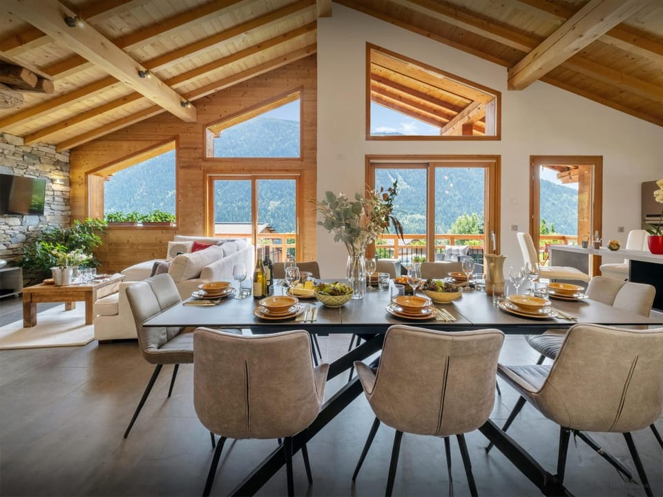 Natural landscape, Living room, Seating area, Dining area, Mountain view