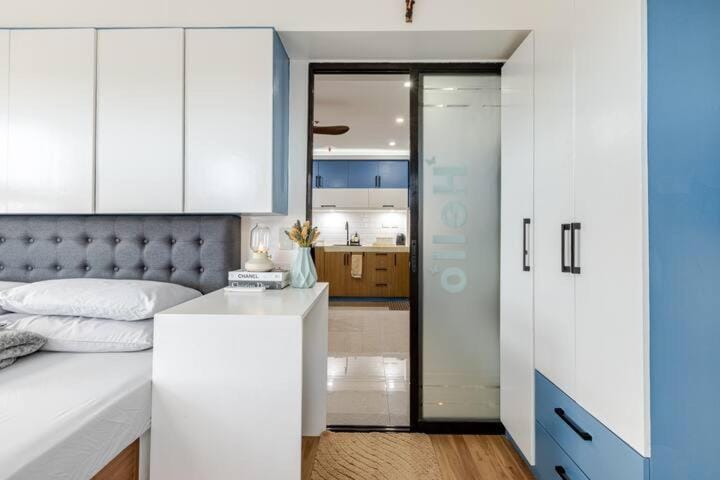 Balai ni Boss - Cozy Modern 1BR in Victoria Sports Tower Apartment in Quezon City