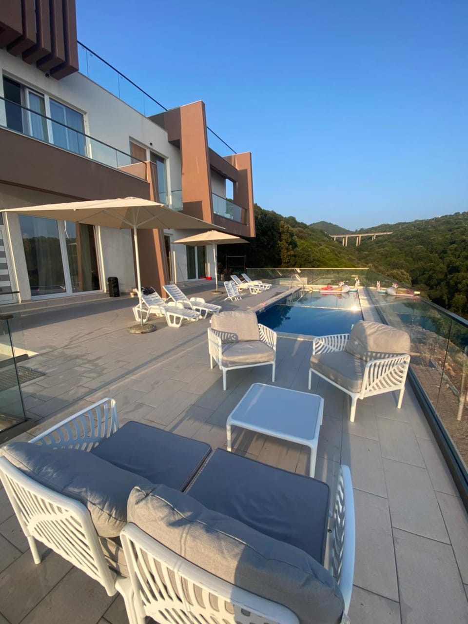 Balcony/Terrace, Swimming pool