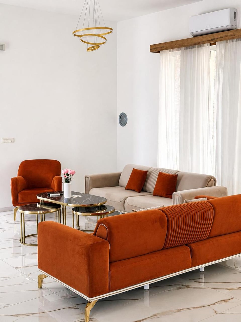 Living room, Seating area