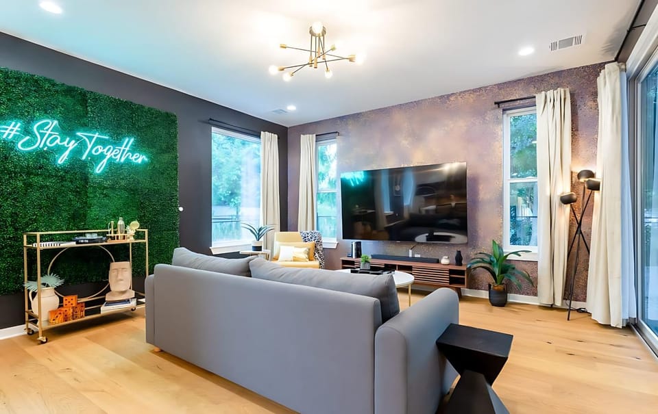 TV and multimedia, Living room, Seating area