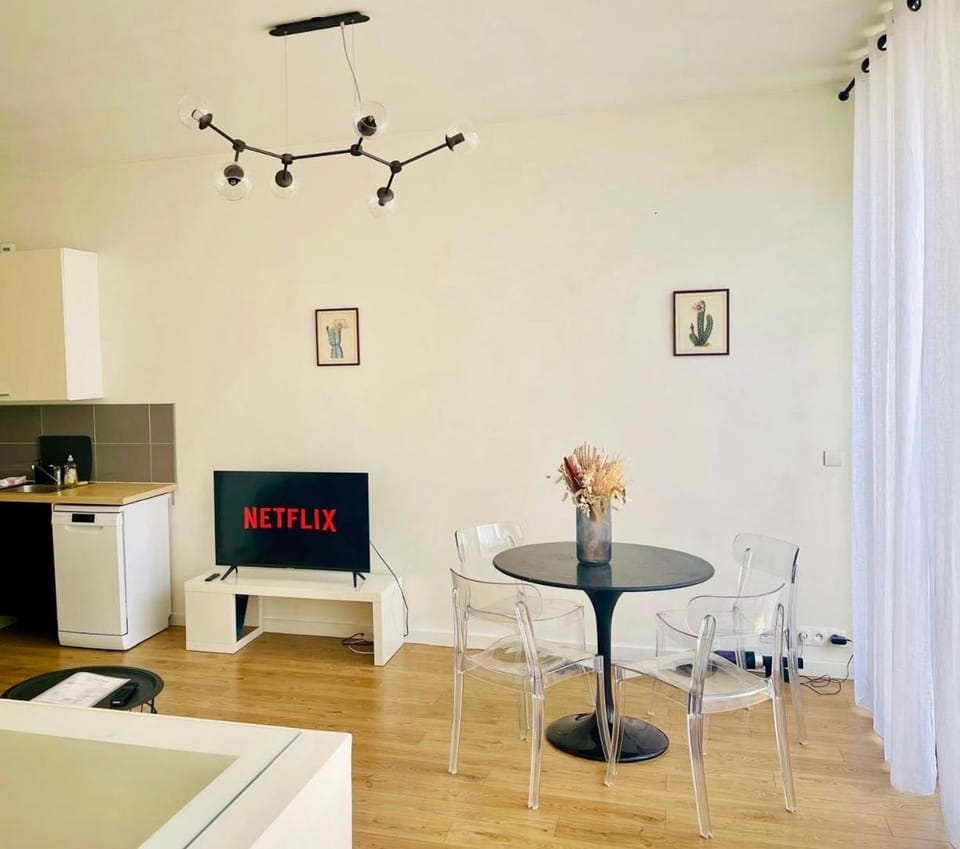 Maison 50 m2, à 5 minutes de Paris et idéal pour Disney Apartment in Paris