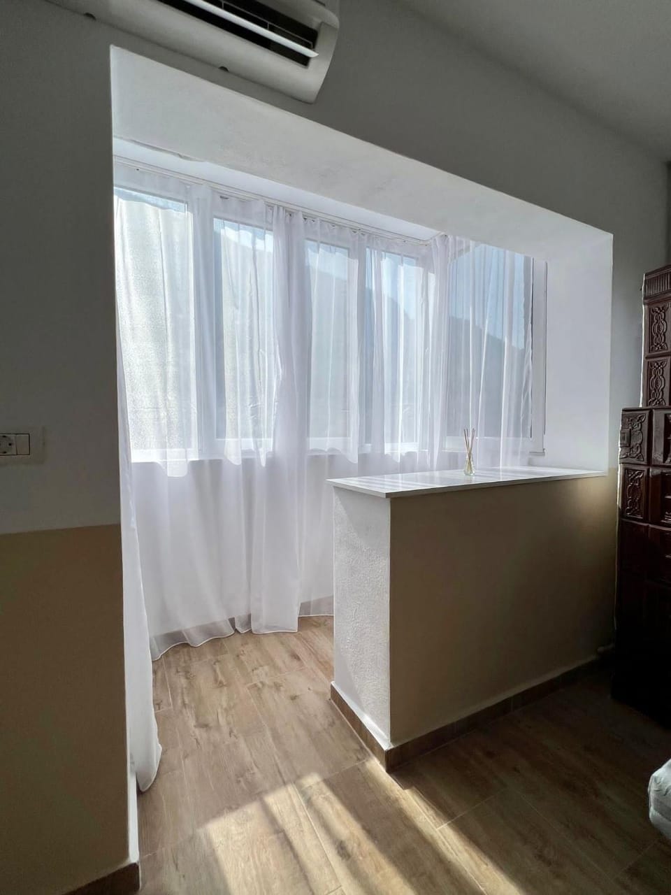 internet, air conditioner