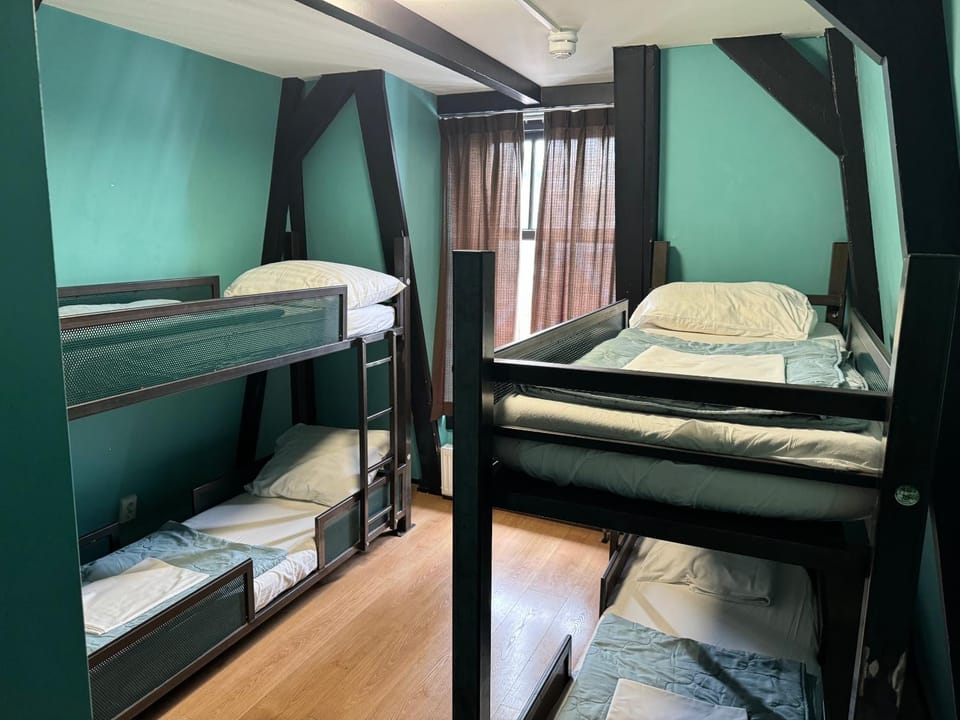 Amsterdam Hostel Uptown Hostel in Amsterdam