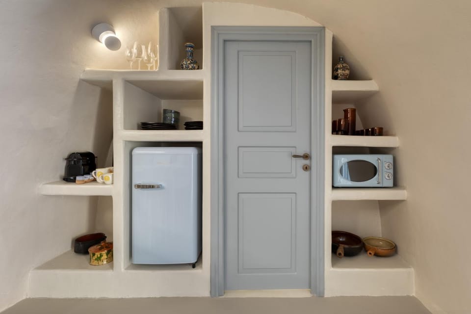 Kore Cave House by Oias Local Cave Houses Apartment in Oia