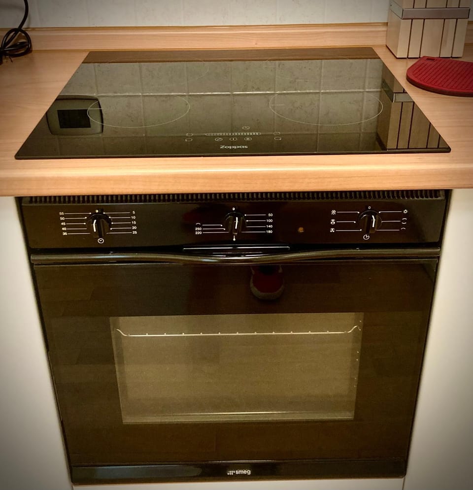 pet friendly, stove, kitchen