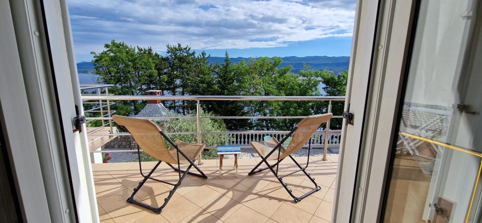 Balcony/Terrace, Seating area, Sea view, Sea view