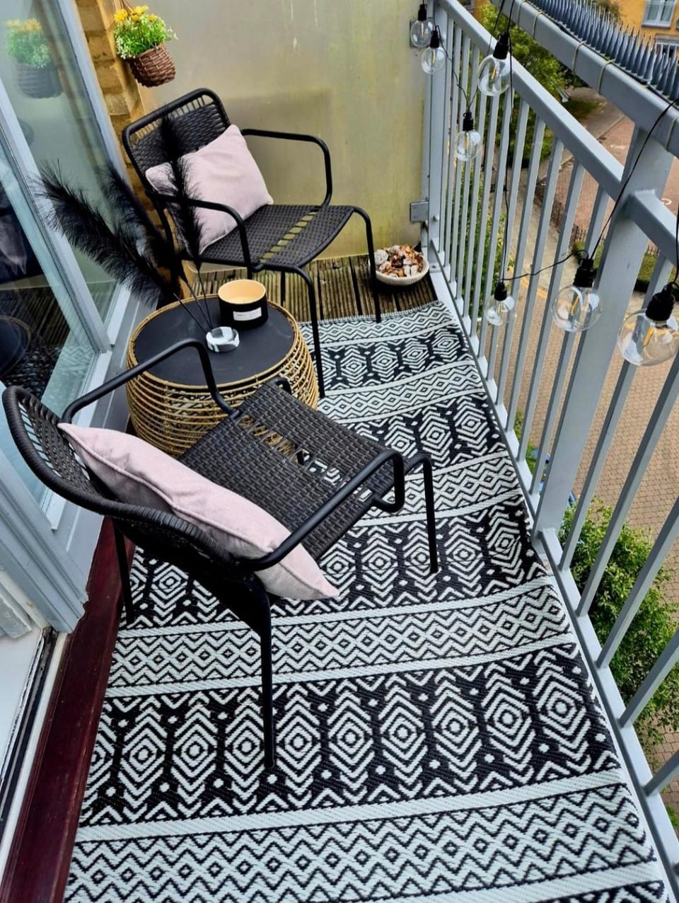 Newly Renovated Flat with Parking space Apartment in Canterbury