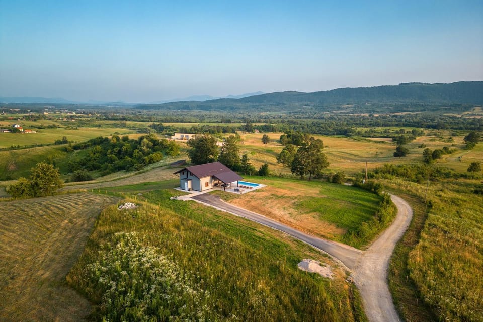 Neighbourhood, Natural landscape, Bird's eye view