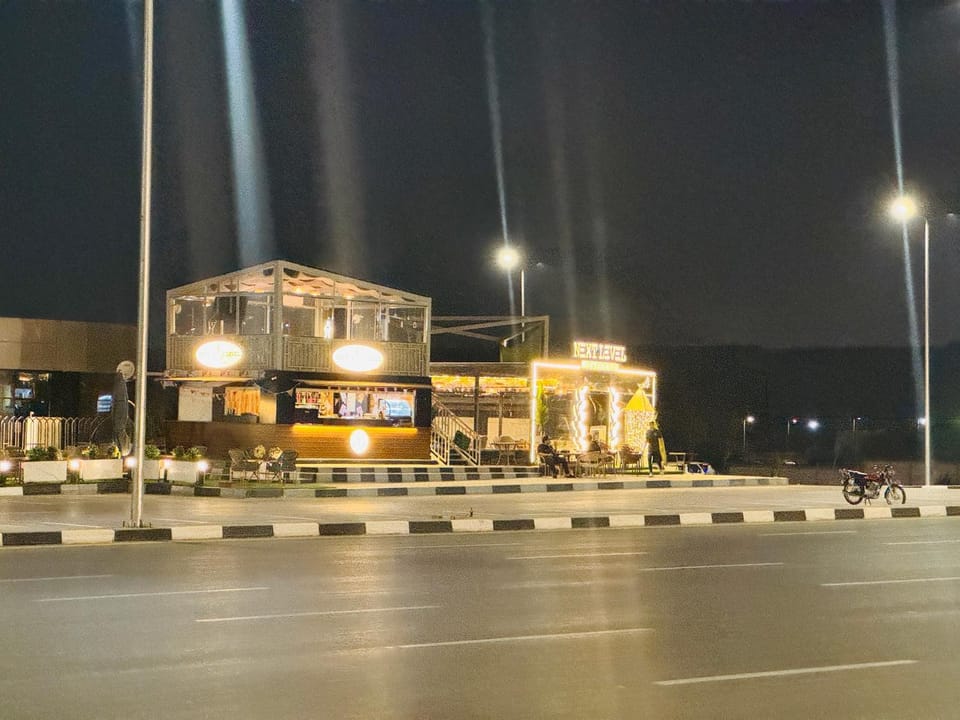 Night, Neighbourhood, Location