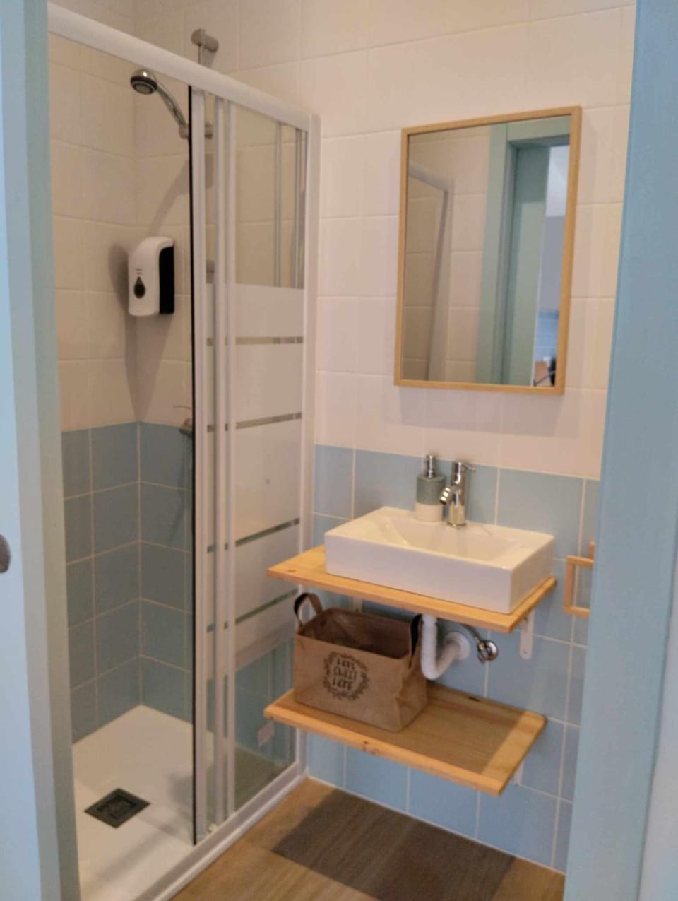 Maria Sardinha_As Três Marias Apartment in Matosinhos