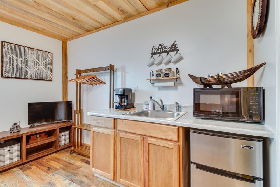 Norfork Studio Cabin: Fishing, Kayaking & More! Cabin in Arkansas