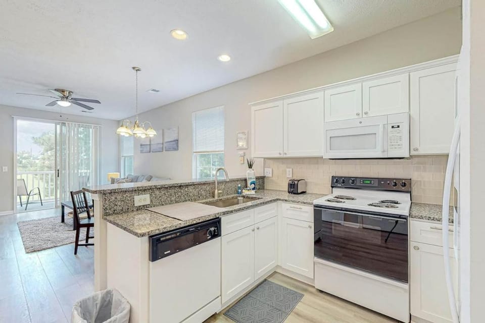 Shoreline Serenity at River Oaks House in Carolina Forest