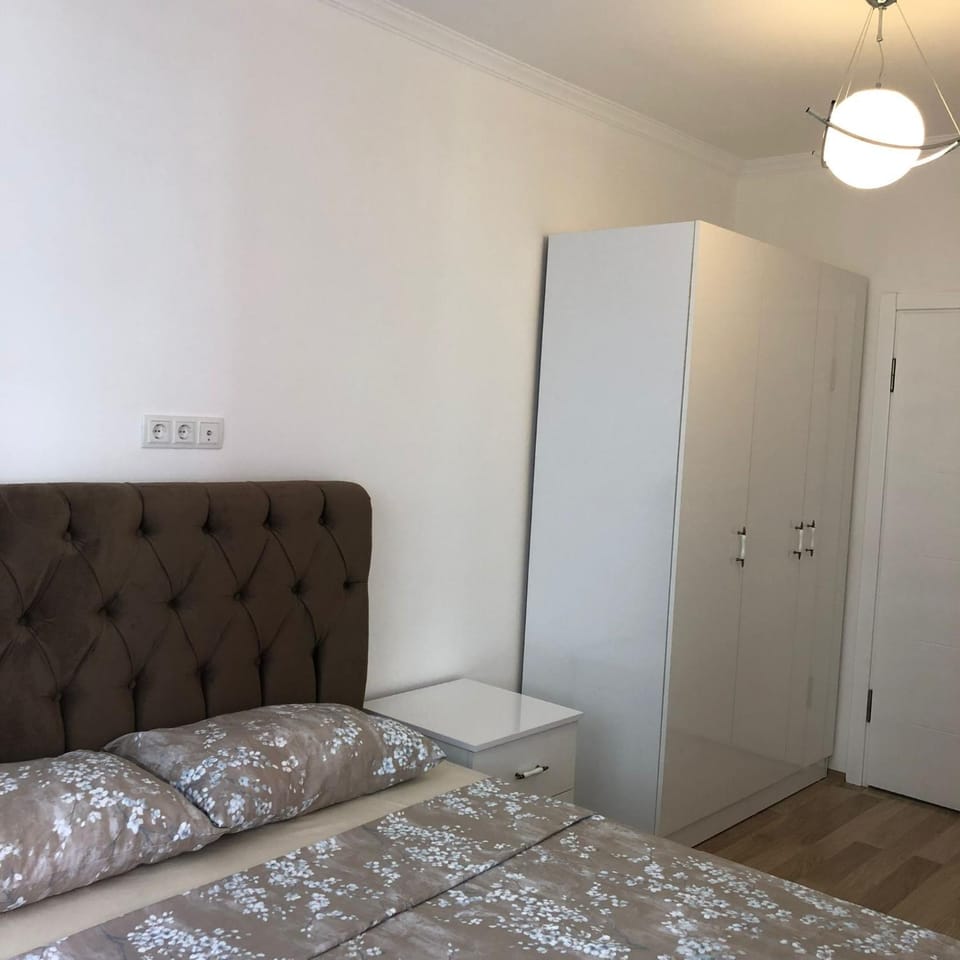 Bed, Living room, Photo of the whole room, Seating area, Bedroom, wardrobe
