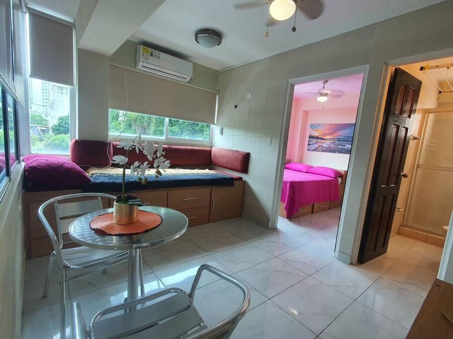R9-9 Funcional y céntrico Apto. Apartment in Panama City, Panama