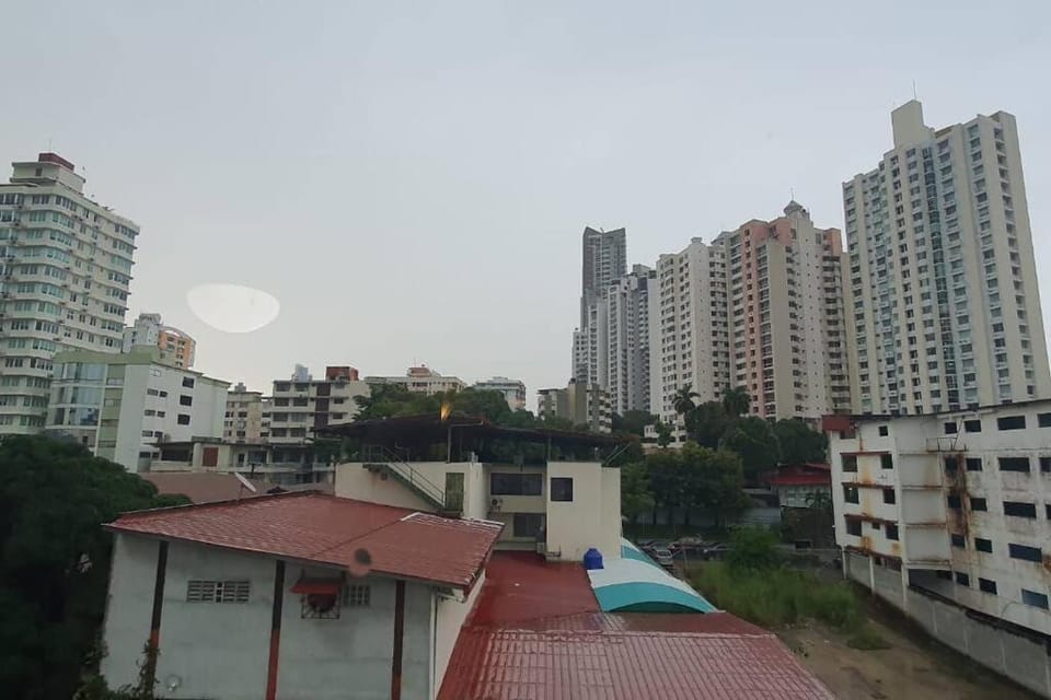 R.1107 Estudio ejecutivo, funcional y céntrico R Apartment in Panama City, Panama