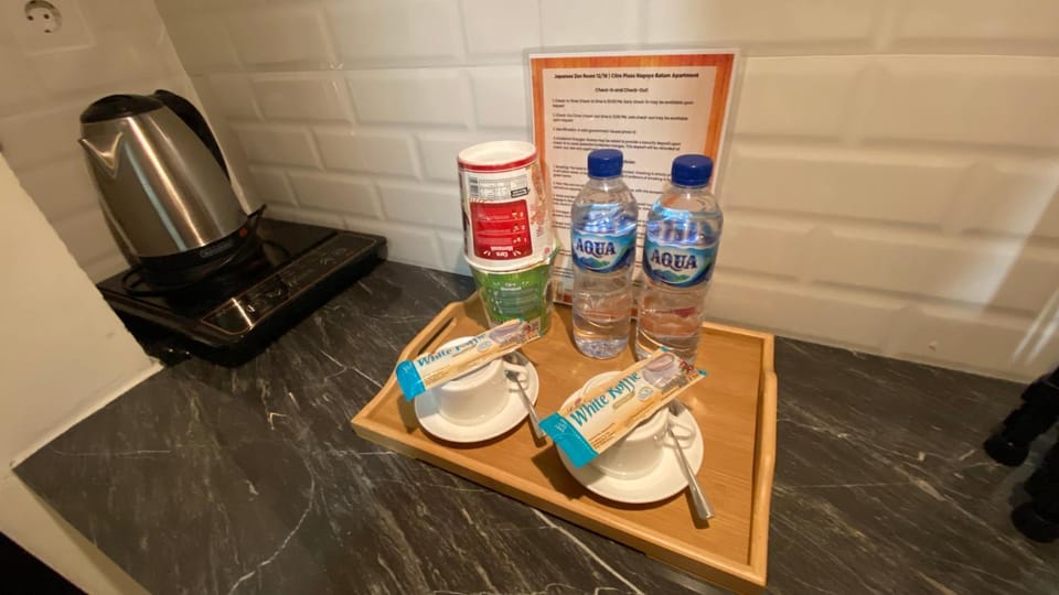 Coffee/tea facilities, Kitchen or kitchenette