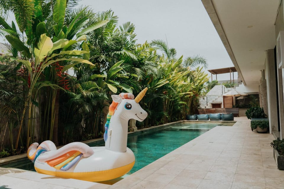 Pool view, Swimming pool, Swimming pool