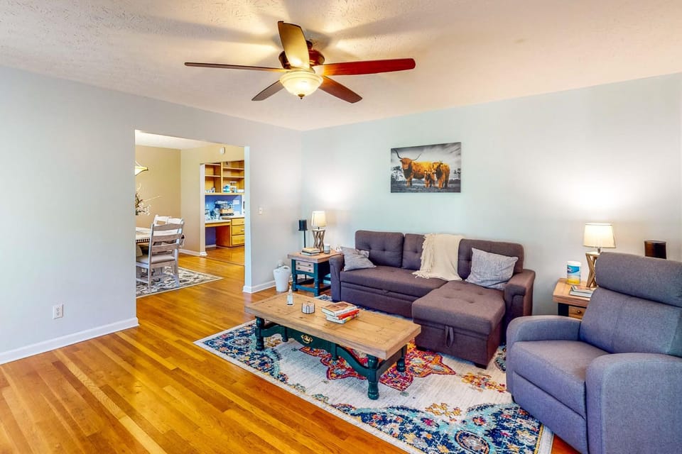 Danielsville Home on Sprawling Acreage w/ Views! House in Georgia