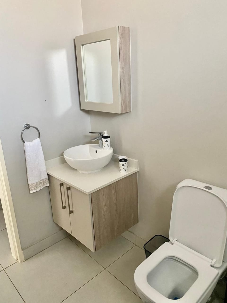 Ladybug unit 3 (2) Apartment in Gauteng