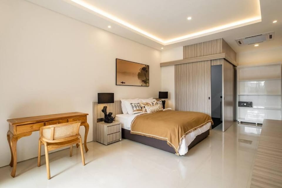 Langma Villa Canggu 6BR Rooftop & Pool Paradise Villa in North Kuta