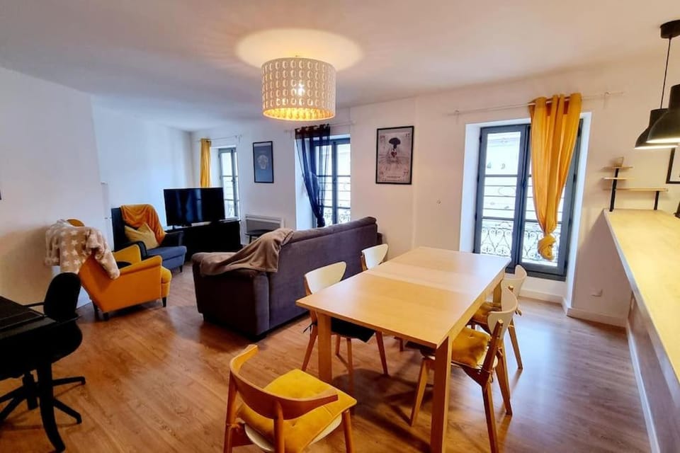 Elégant P4 du centre historique Apartment in Nimes