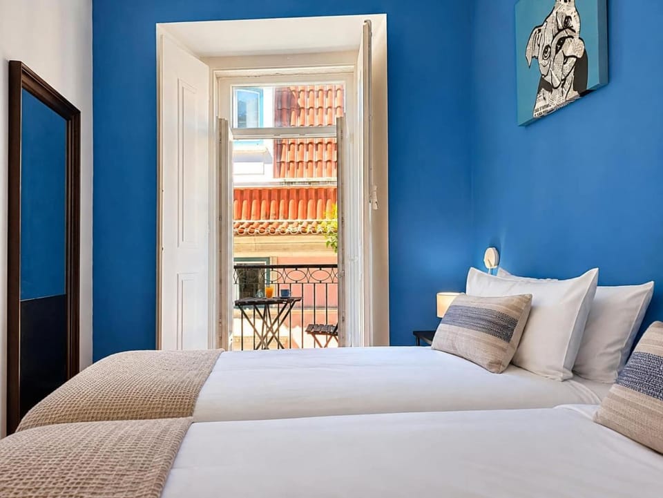 Old Town Chiado Balcony AirCon by LD Apartments Apartment in Lisbon
