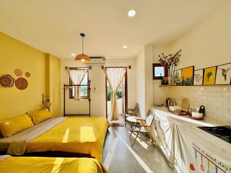 Vya homestay Huế Bed and Breakfast in Laos