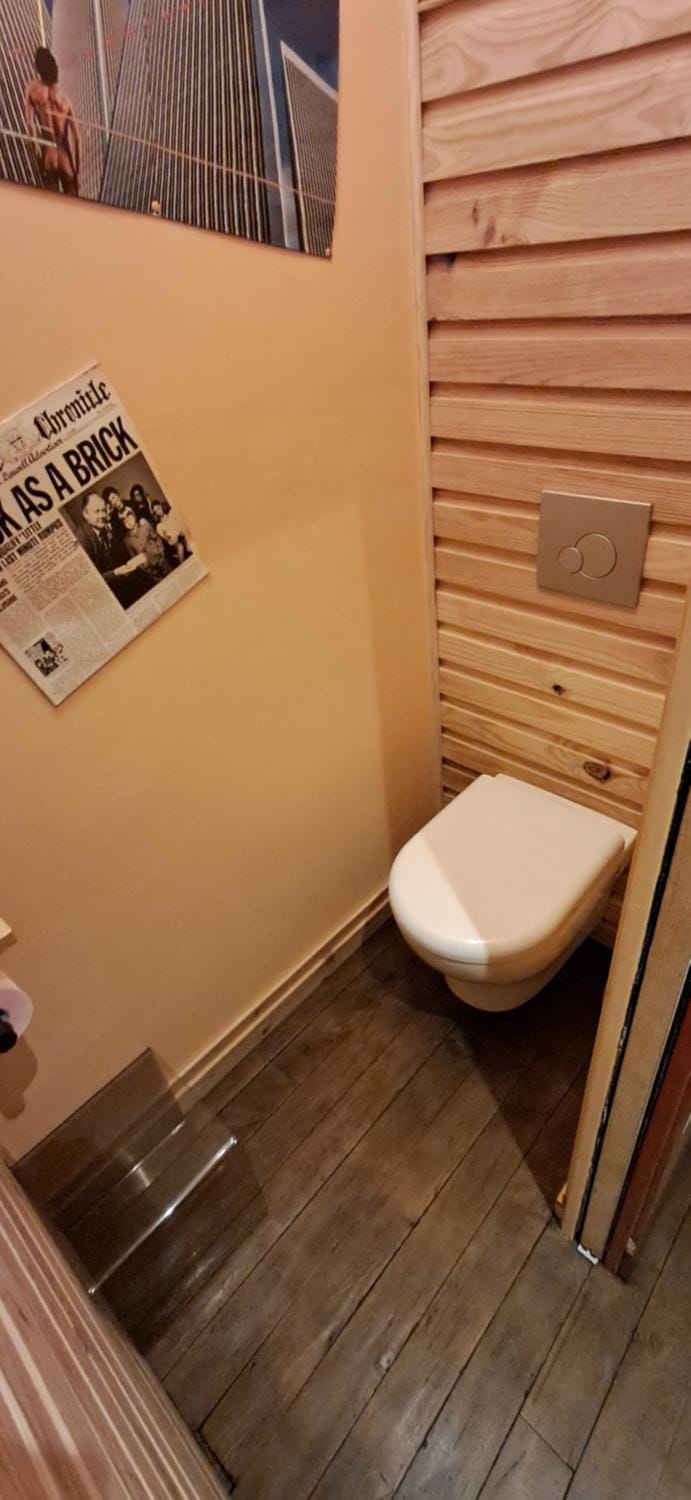 Toilet