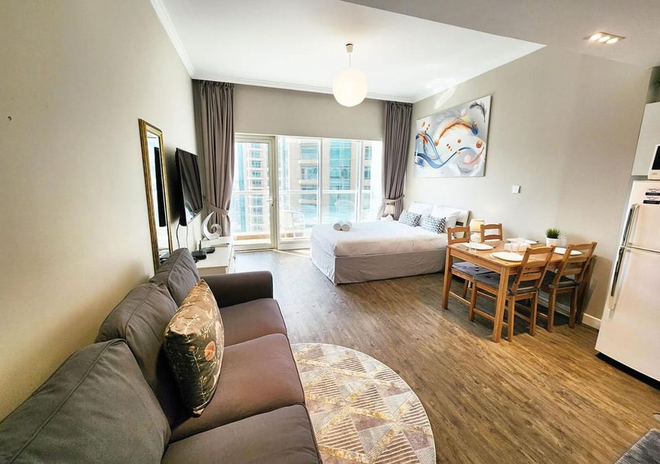 Bed, Seating area