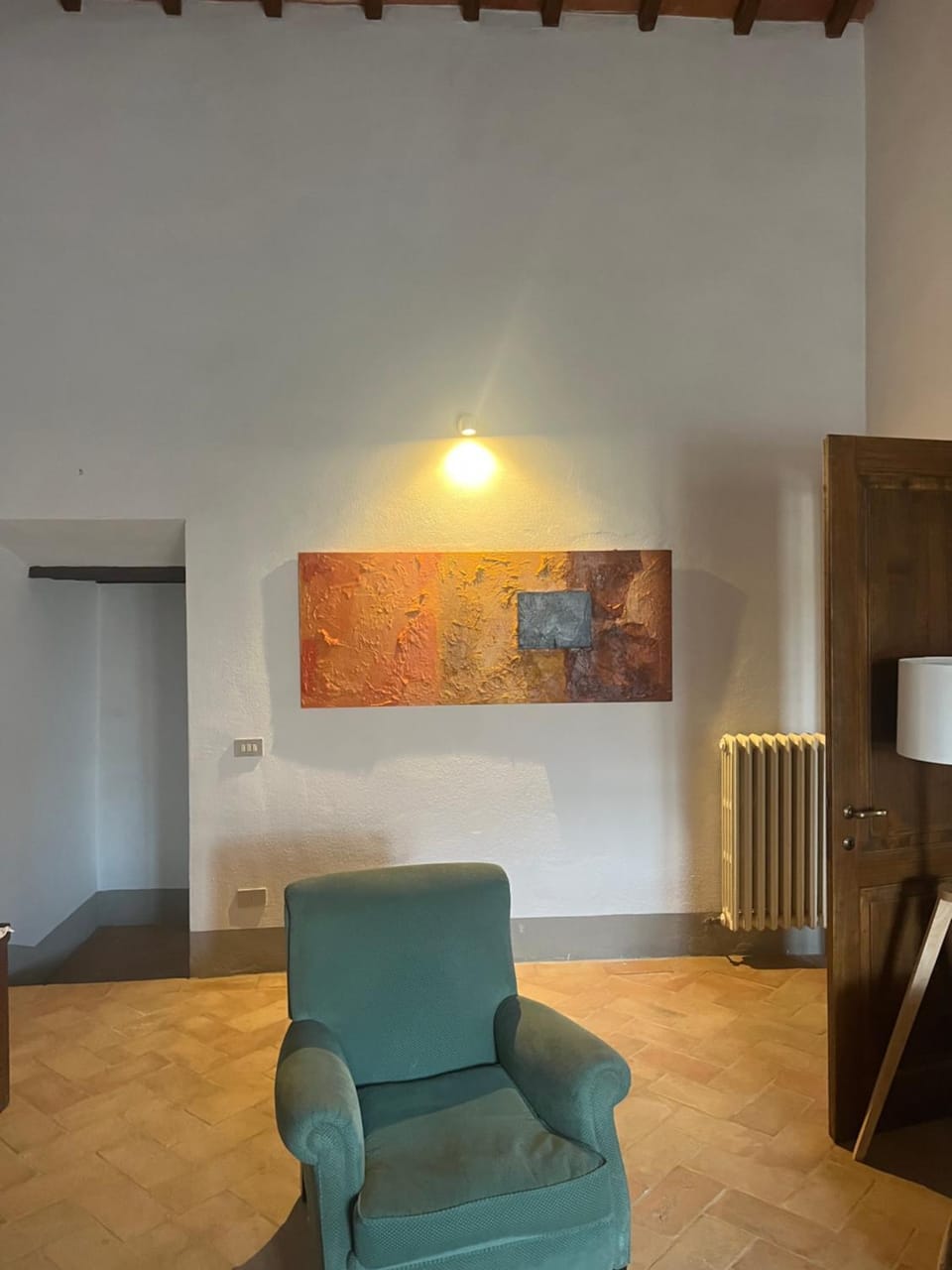 Living room, Seating area, internet