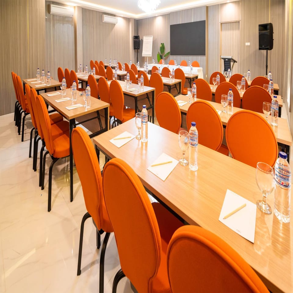 Meeting/conference room