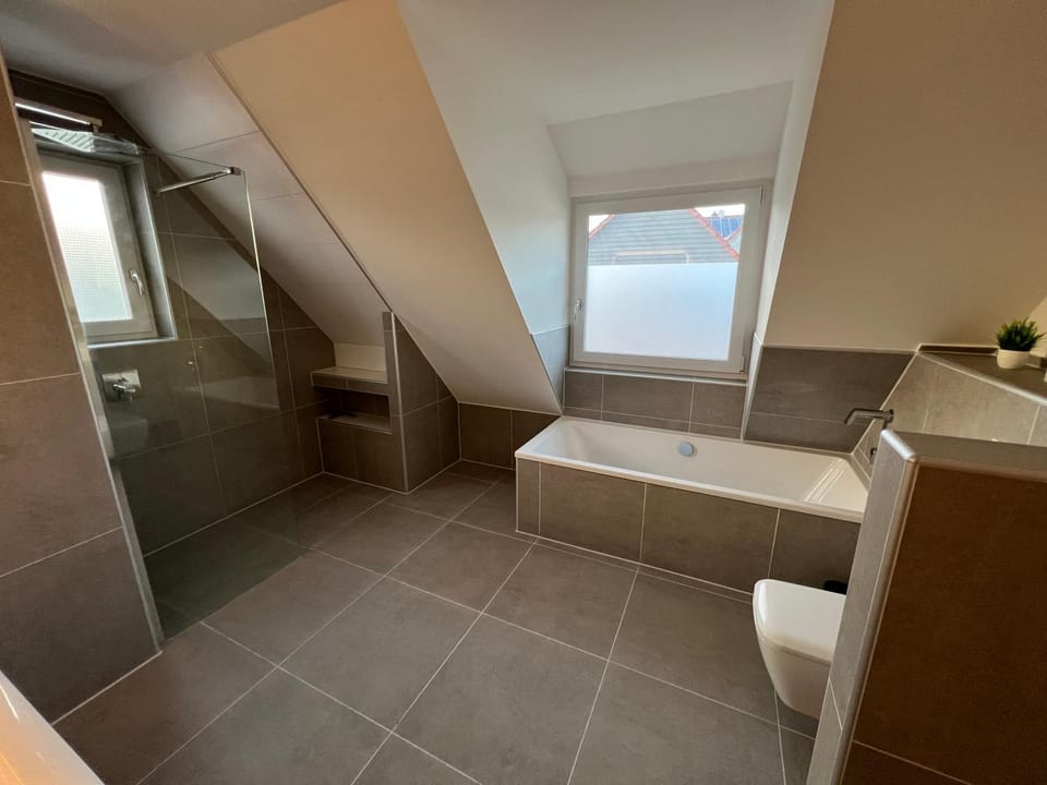 Bathroom, Bath