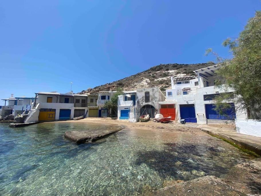 Property building, Day, Natural landscape, Beach, Mountain view, Sea view