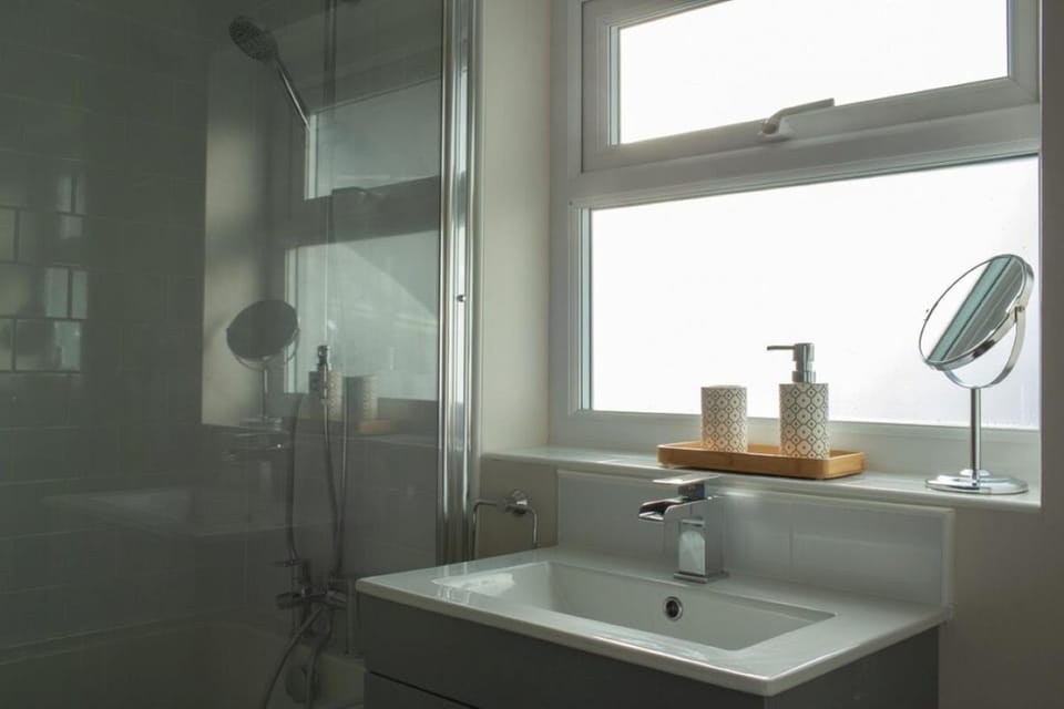 Shower, Bathroom, Bath