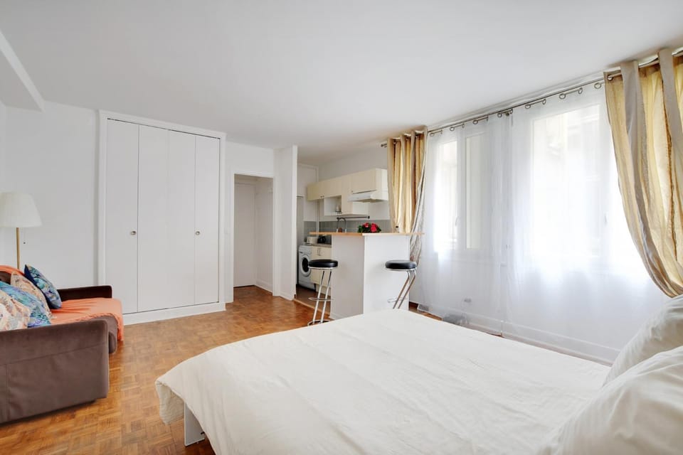 Maison de la Radio - Tour Effeil Apartment in Paris