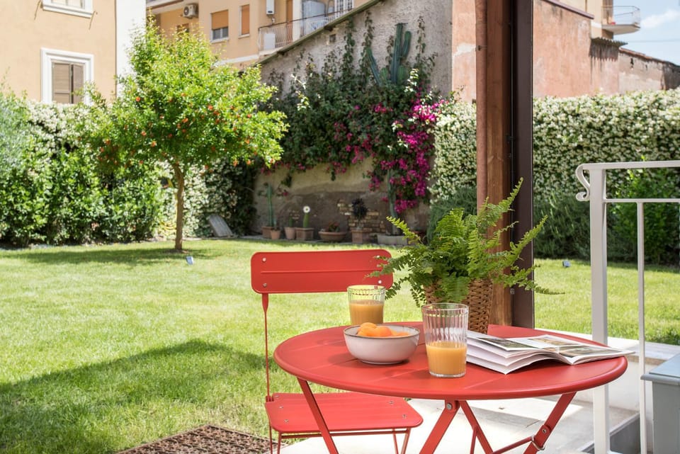 Patio, Garden view