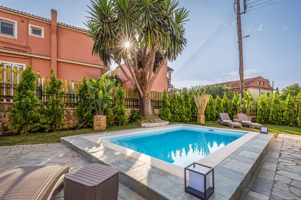 Patio, Garden, Garden view, Pool view, Swimming pool, sunbed