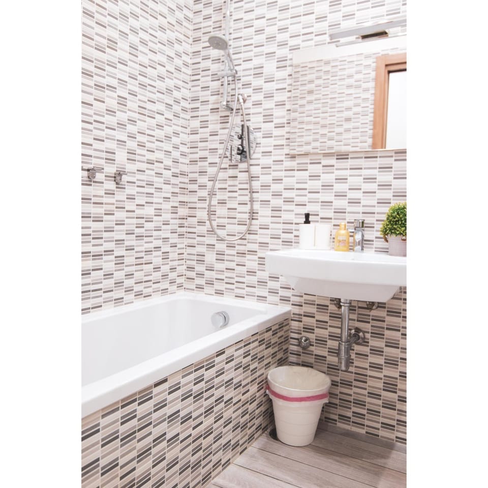 Shower, Bathroom, Photo of the whole room, Floor plan, Bath, heating, heating, locker, locker, towels, towels