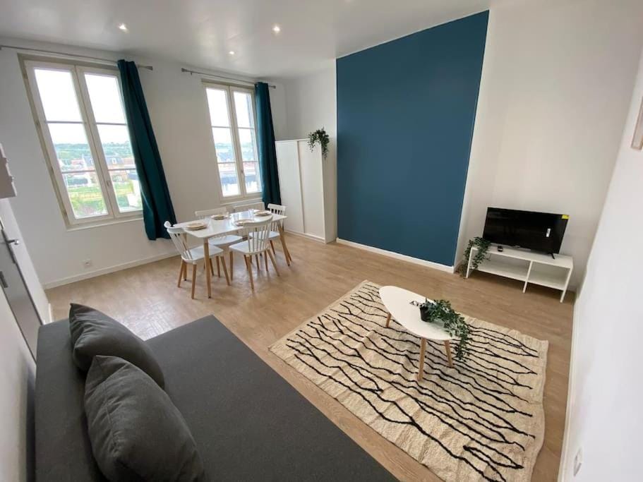 La Perle Bleue Apartment in Dieppe