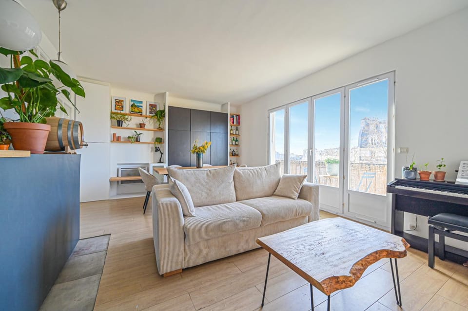 Vue Tour Eiffel / Sacré-Coeur Apartment in Paris
