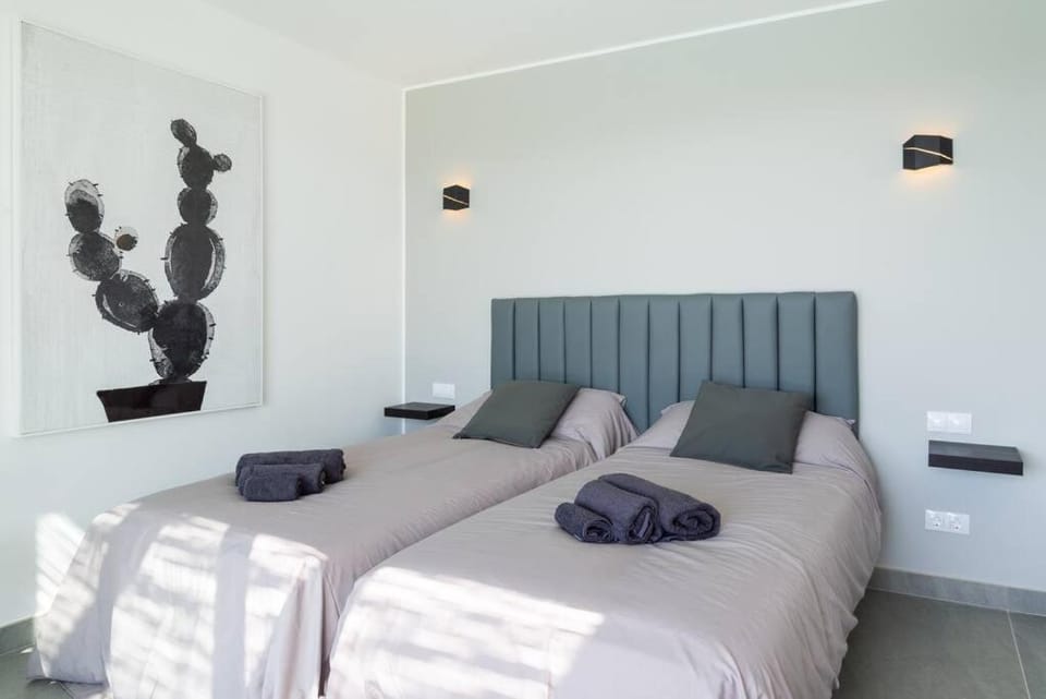 Villa Beta heated pool by FuerteventuraVillas Villa in Lajares