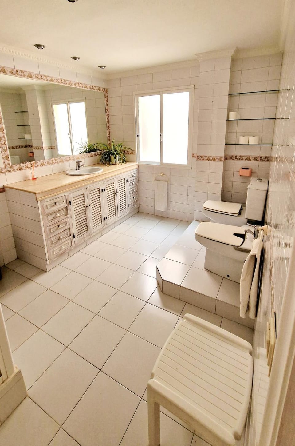 Apartamento 1°linea playa Apartment in Estepona